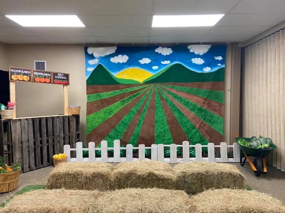 farm mural