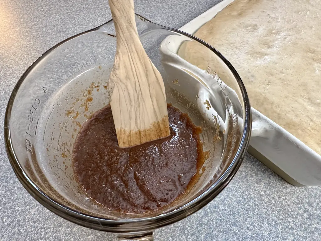 goo topping mixed in glass bowl