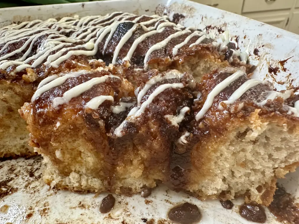 Cinnamon roll focaccia up close